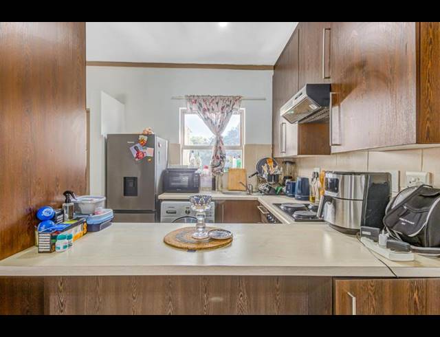 1 BEDROOM APARTMENT FOR SALE IN LONEHILL